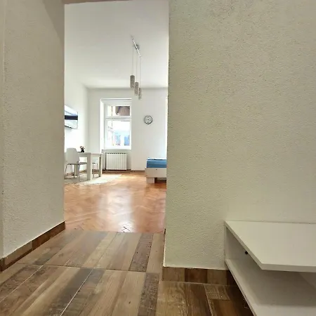 Apartman Cozy In The Center *