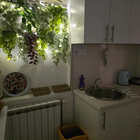 Cozy In The Center *